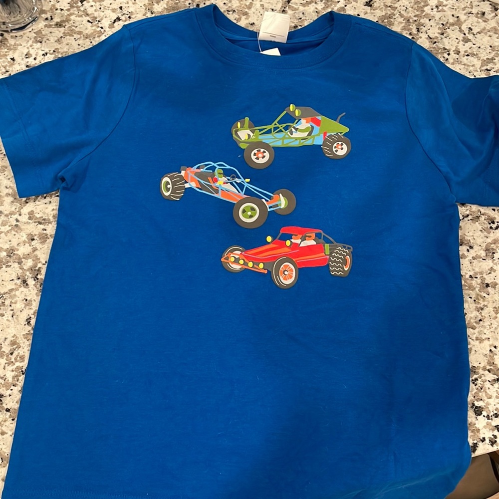 Hanna Andersson shirt brand new with tags. Racing/dune buggy.